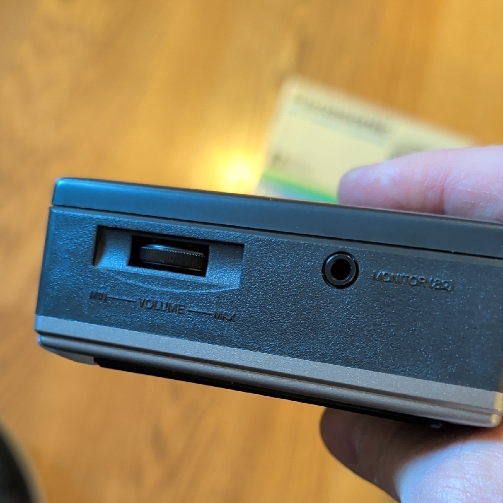 Panasonic RQ-345 Gray Microcassette Recorder - Picture 8 of 10